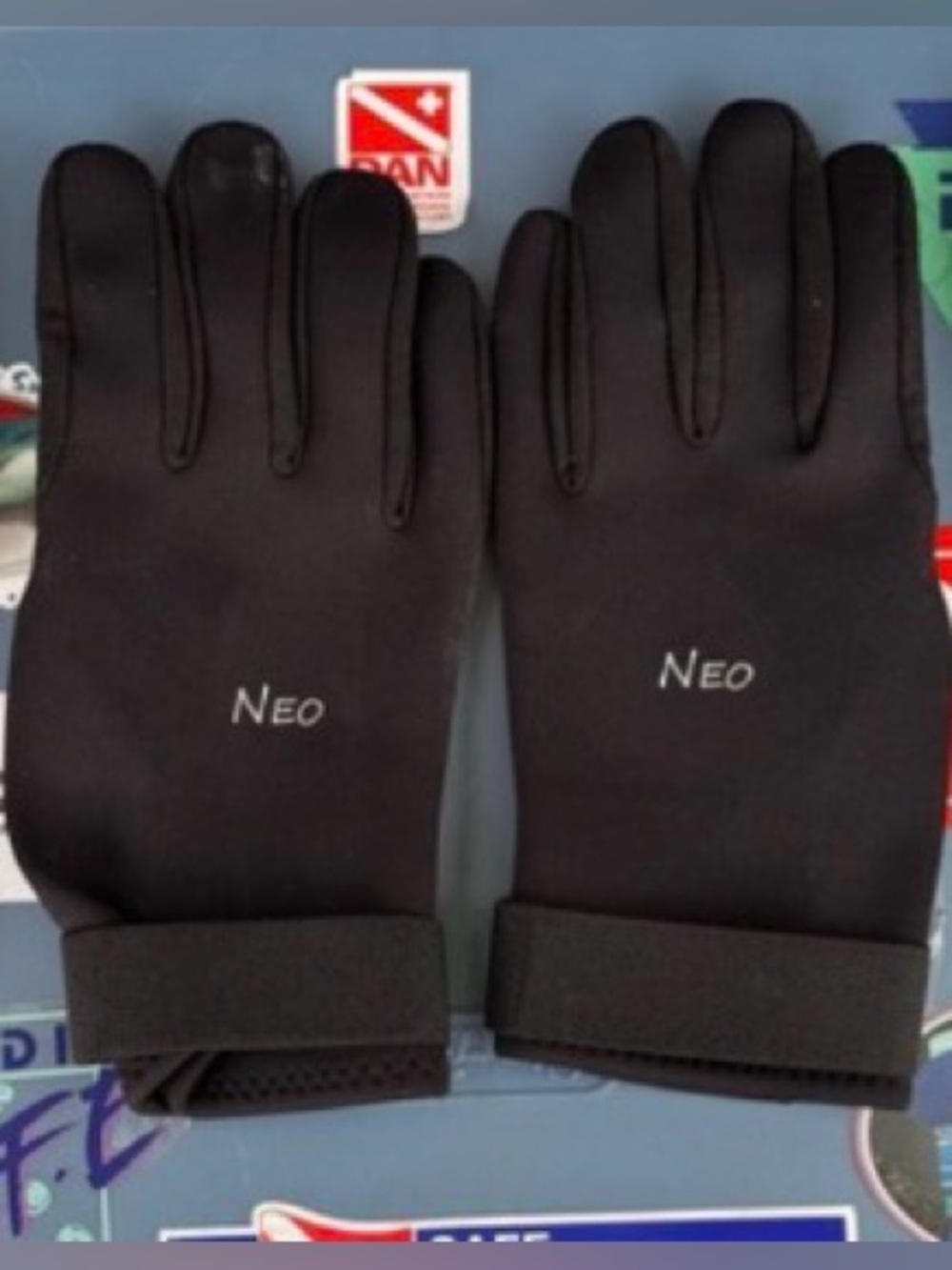 Neo Men’s Black Dive Gloves